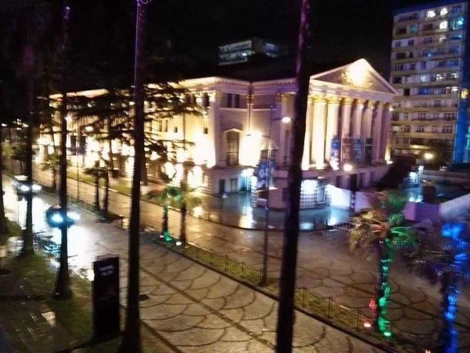 Eka Bulvard Batumi Esterno foto
